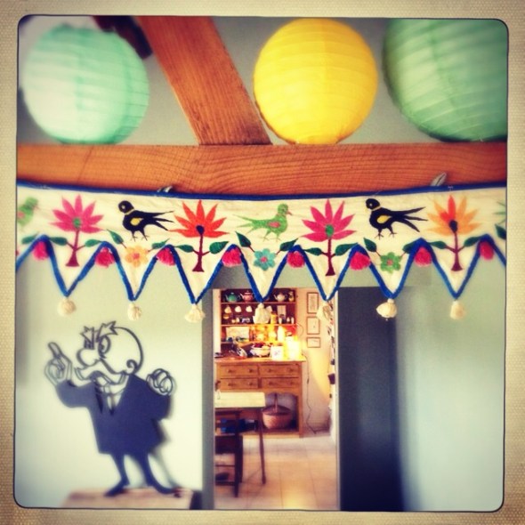 beams, bunting and a wagging finger 